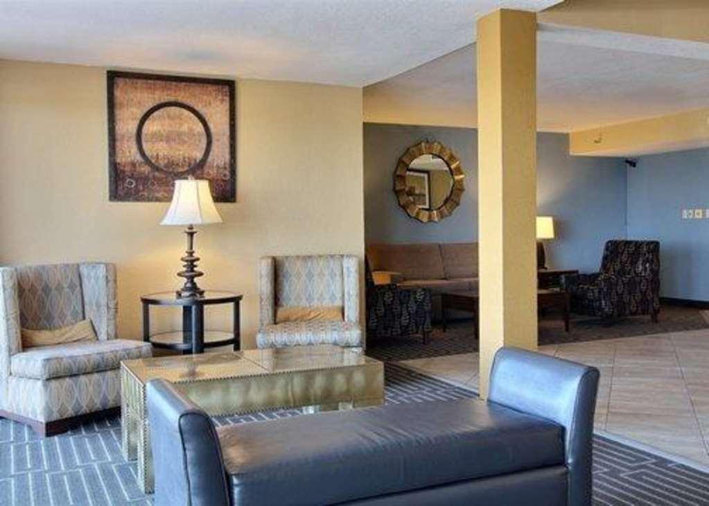 Quality Inn Thief River Falls Interior photo