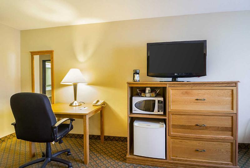 Quality Inn Thief River Falls Exterior photo